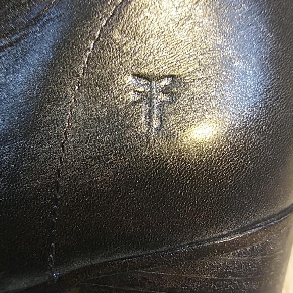 NWOB Frye Grey Metallic Ankle Boots Size 6 - Picture 5 of 6